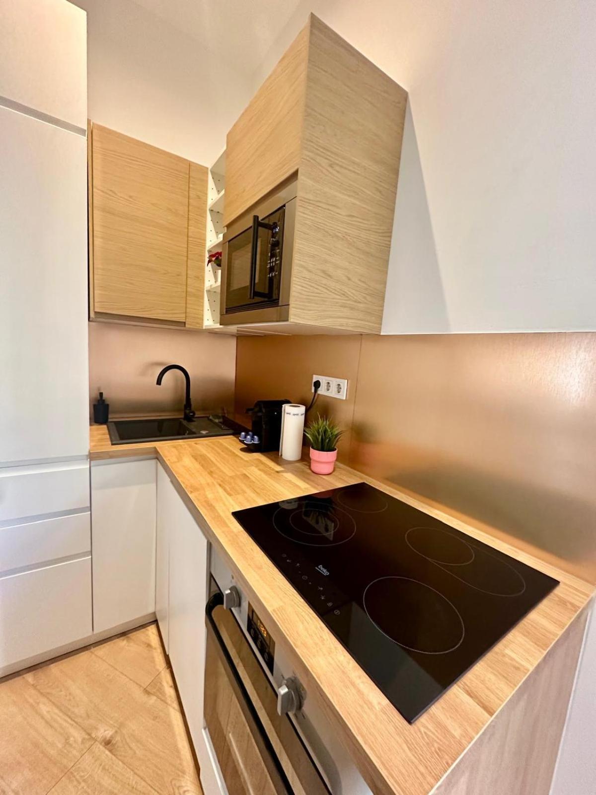 Home R474 #Freeparking Budapest Kültér fotó